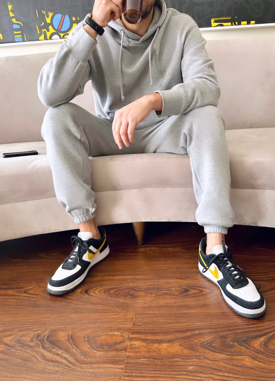 The Relaxed Sweatpants in Grey