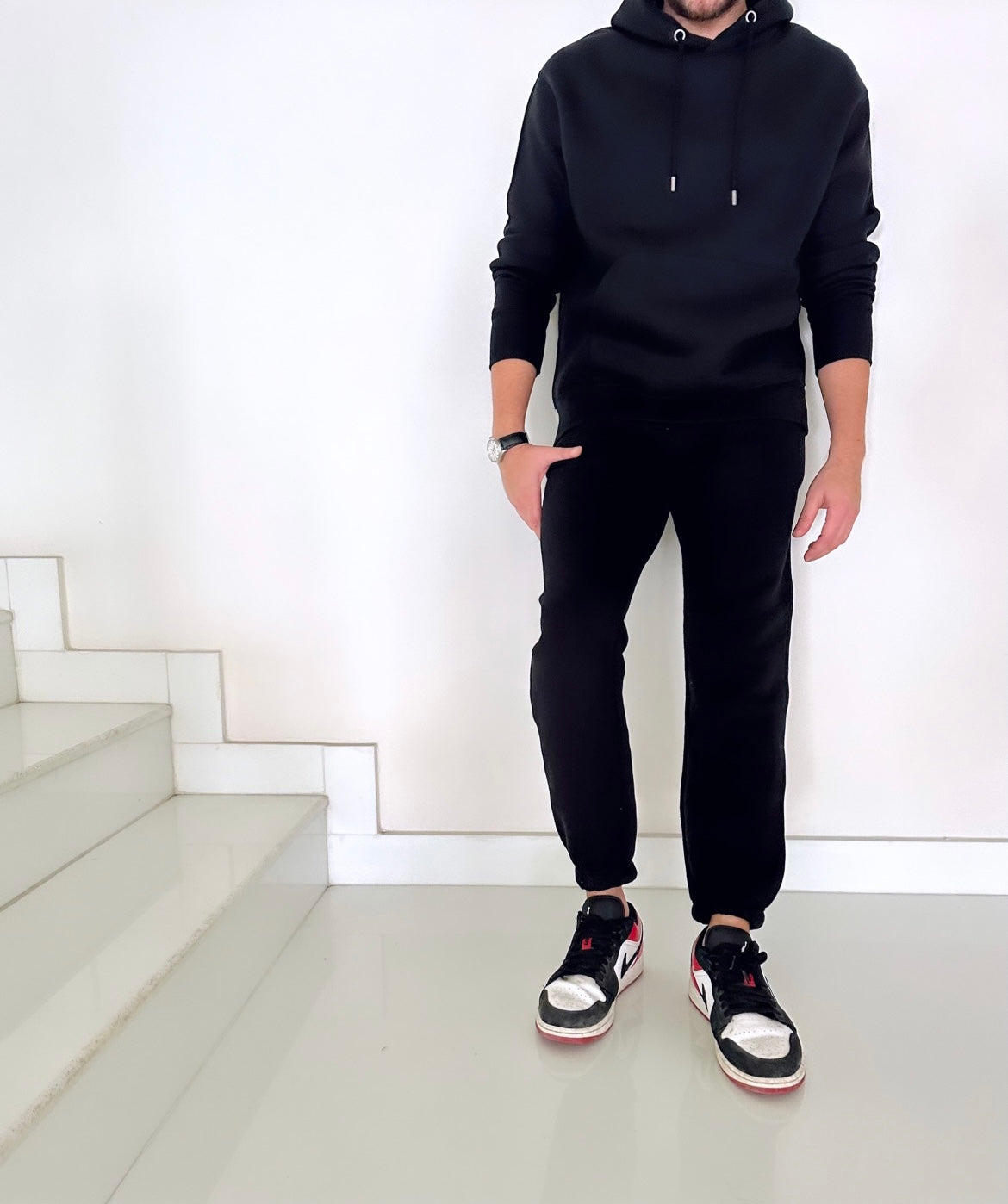 The Relaxed Sweatpants in Black