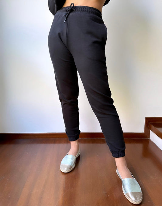 The Classic Sweatpants in Black